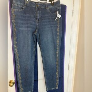 Dress Barn Denim NWT
Jeans Size 18 woman